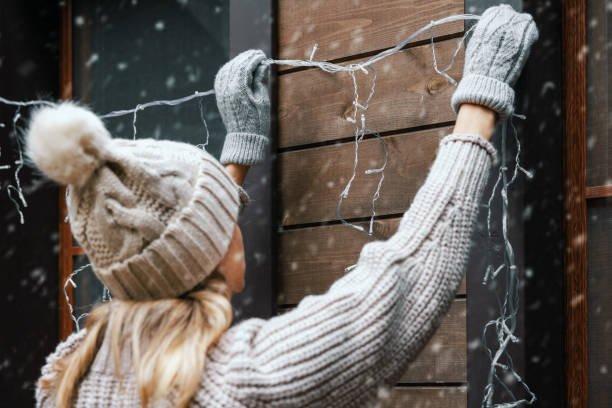 Hanging Christmas Lights