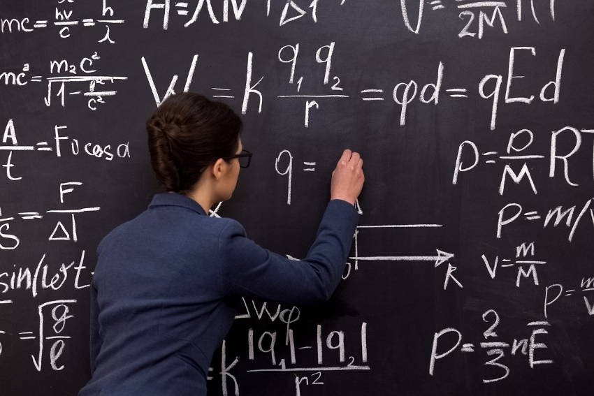 Physics and Maths Tutor